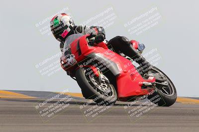 media/Nov-05-2022-SoCal Trackdays (Sat) [[f8d9b725ab]]/Turn 9 (110pm)/